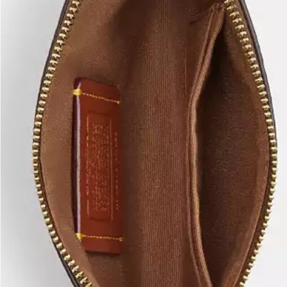 Coach 🆕 Brown Halloween 2025 edition pumpkin fall Wristlet - Picture 3 of 5